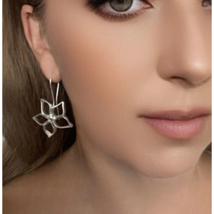 Pendiente gancho Irregular Blom G en plata chapado 10µ