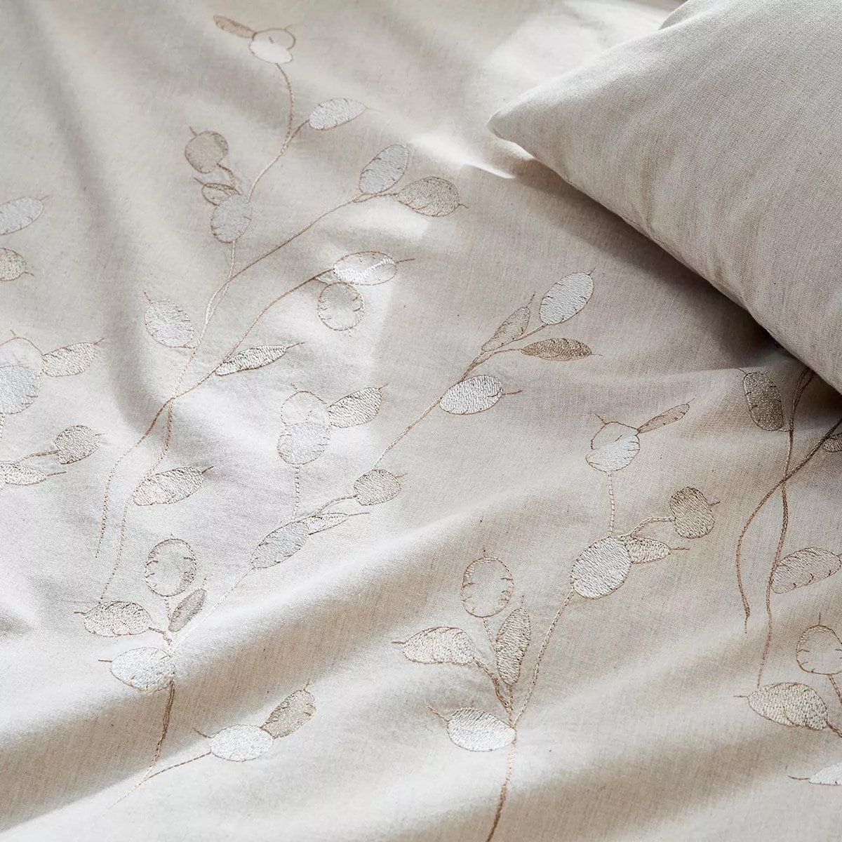 Housse de couette pur coton lavé tissé teint brodé beige Monnaie du pape naturel