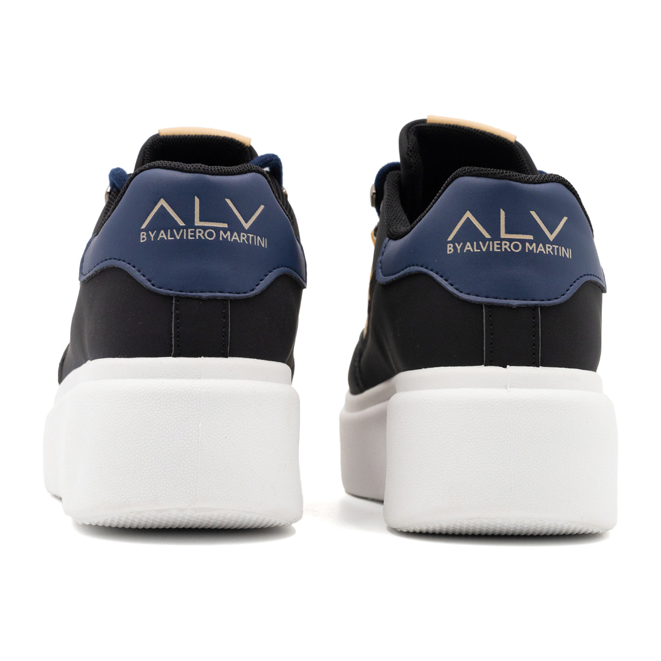 ALV by Alviero Martini Sneakers