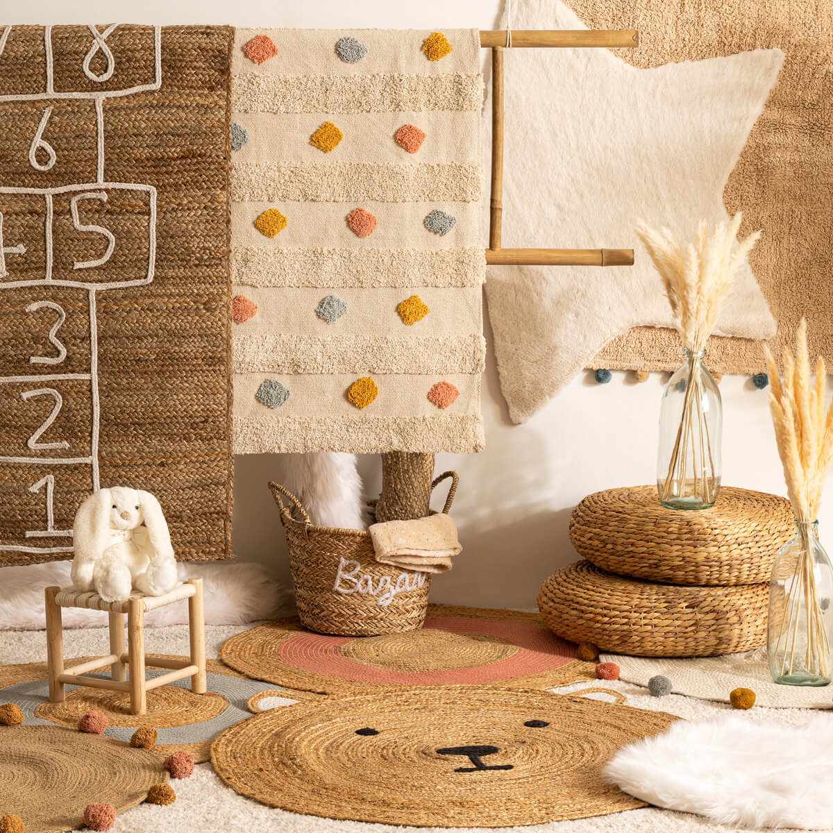 Tapis enfant - coton et pompons - beige - D90 cm