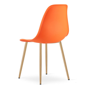 Sedia WAT arancione con gambe effetto legno naturale