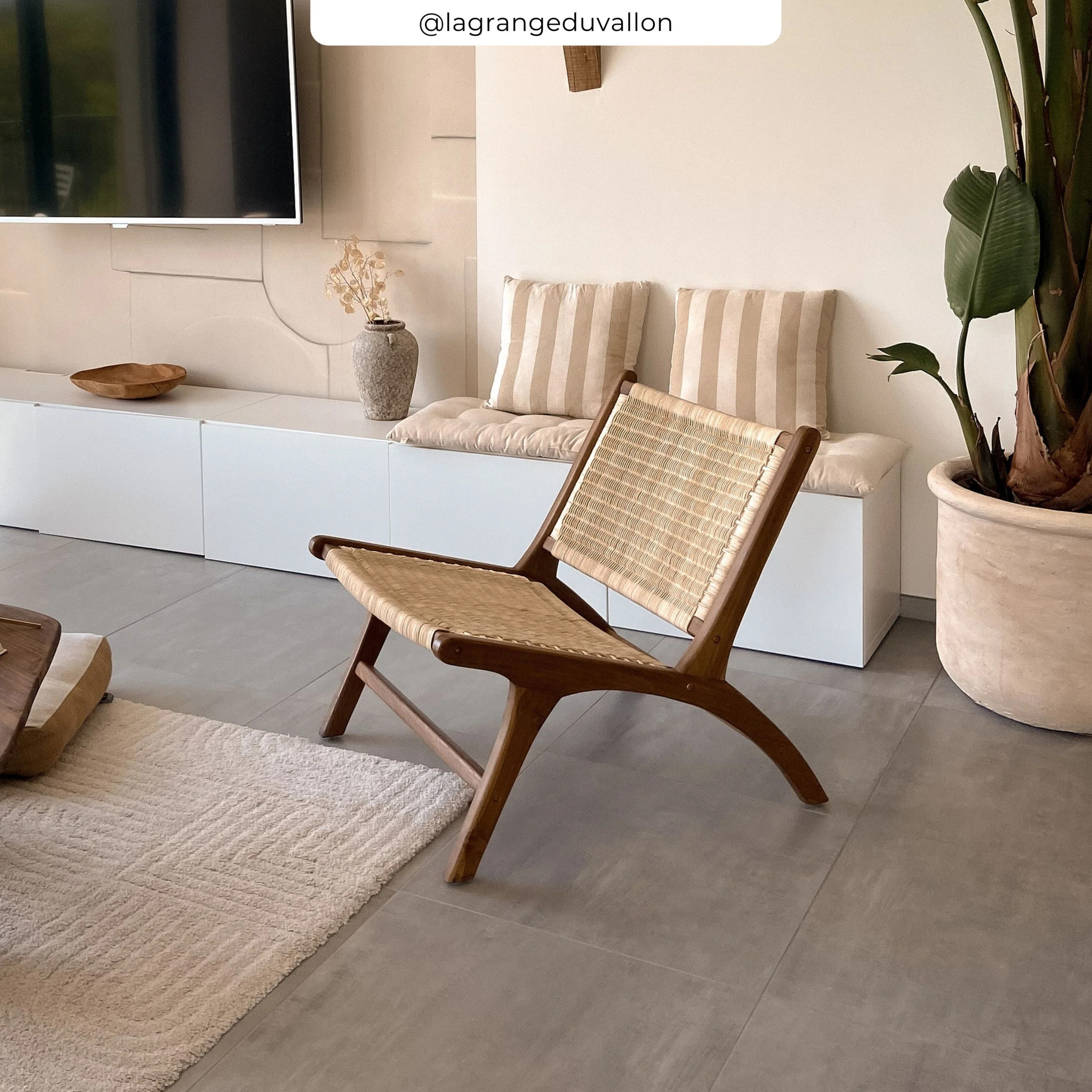 Fauteuil en bois de teck et tressage vannerie en rotin - Kilka