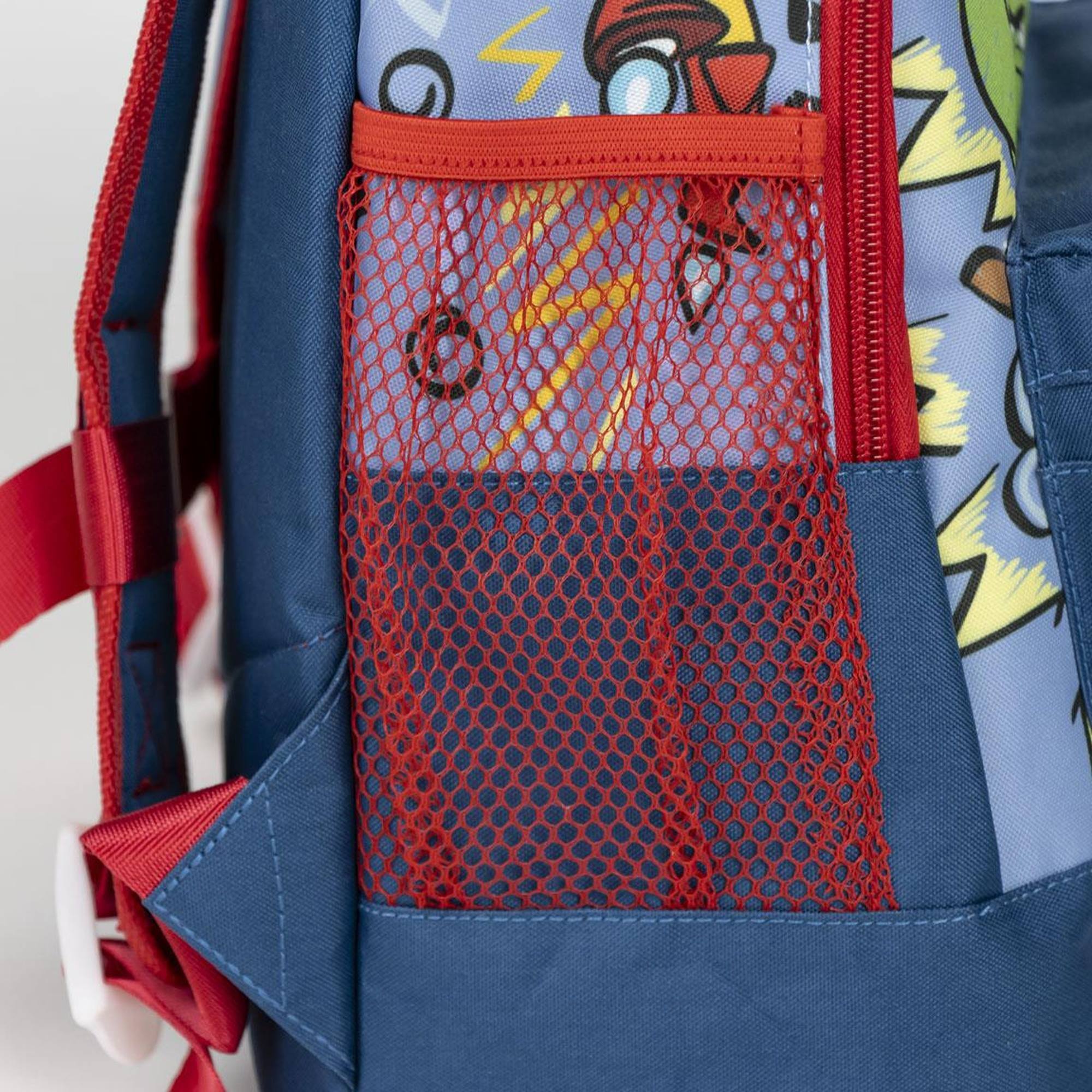 Mochila estilo trekking de avengers - multicolor - 23x27x15cm - fabricada con poliéster - mochila infantil con varios bolsillos - cinturón y asas aju