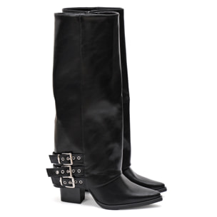 Stivale in simil pelle con cinturini e tacco