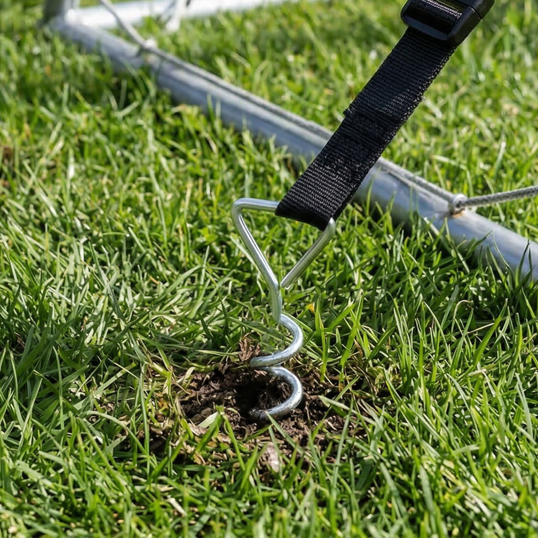 Kit complet d'ancrage trampoline 4 piquets spirales 4 sangles réglables