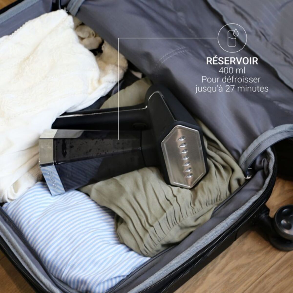Défroisseur vapeur STEAMONE EUNS400B Victor