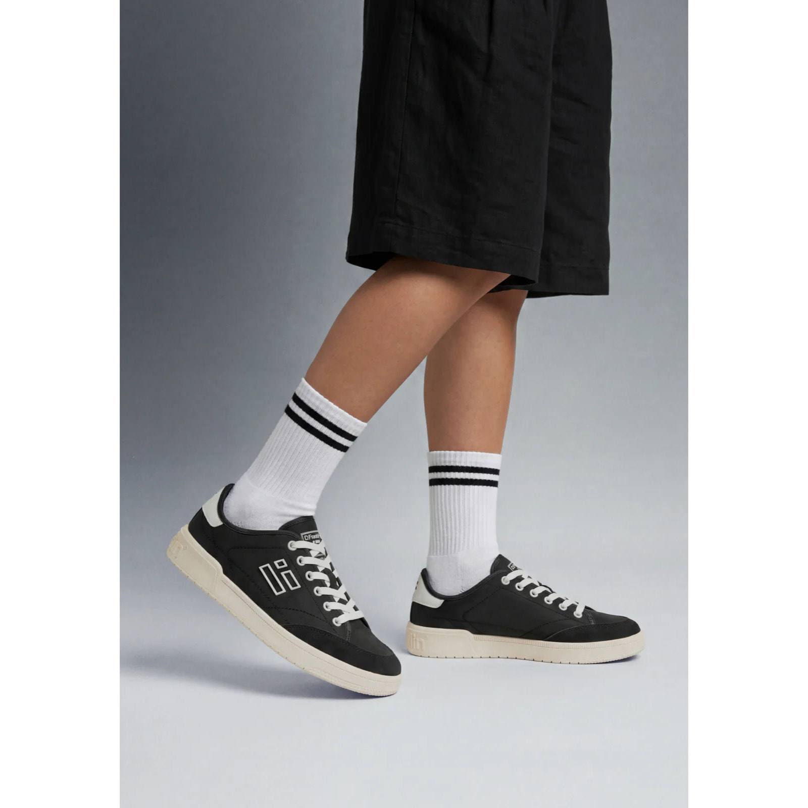 Zapatillas Unisex Modelo Rebel Nylon Negro