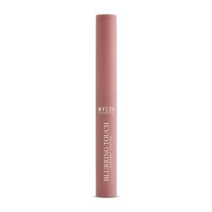 BLURRING TOUCH – POWDERY LIPSTICK Rossetto effetto velluto con applicatore cushion