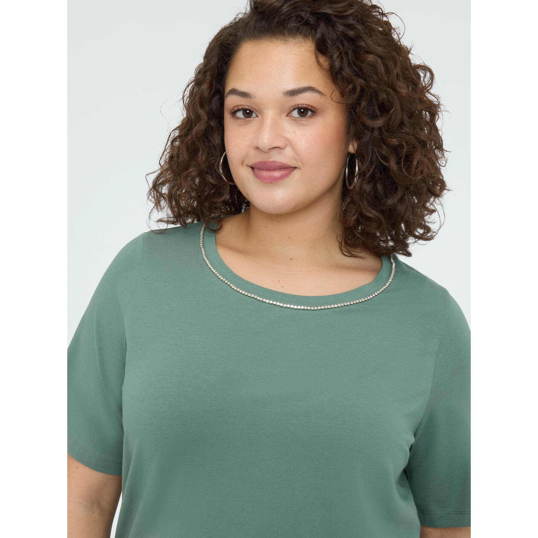 Fiorella Rubino - T-shirt in cotone con applicazioni luminose - Verde militare