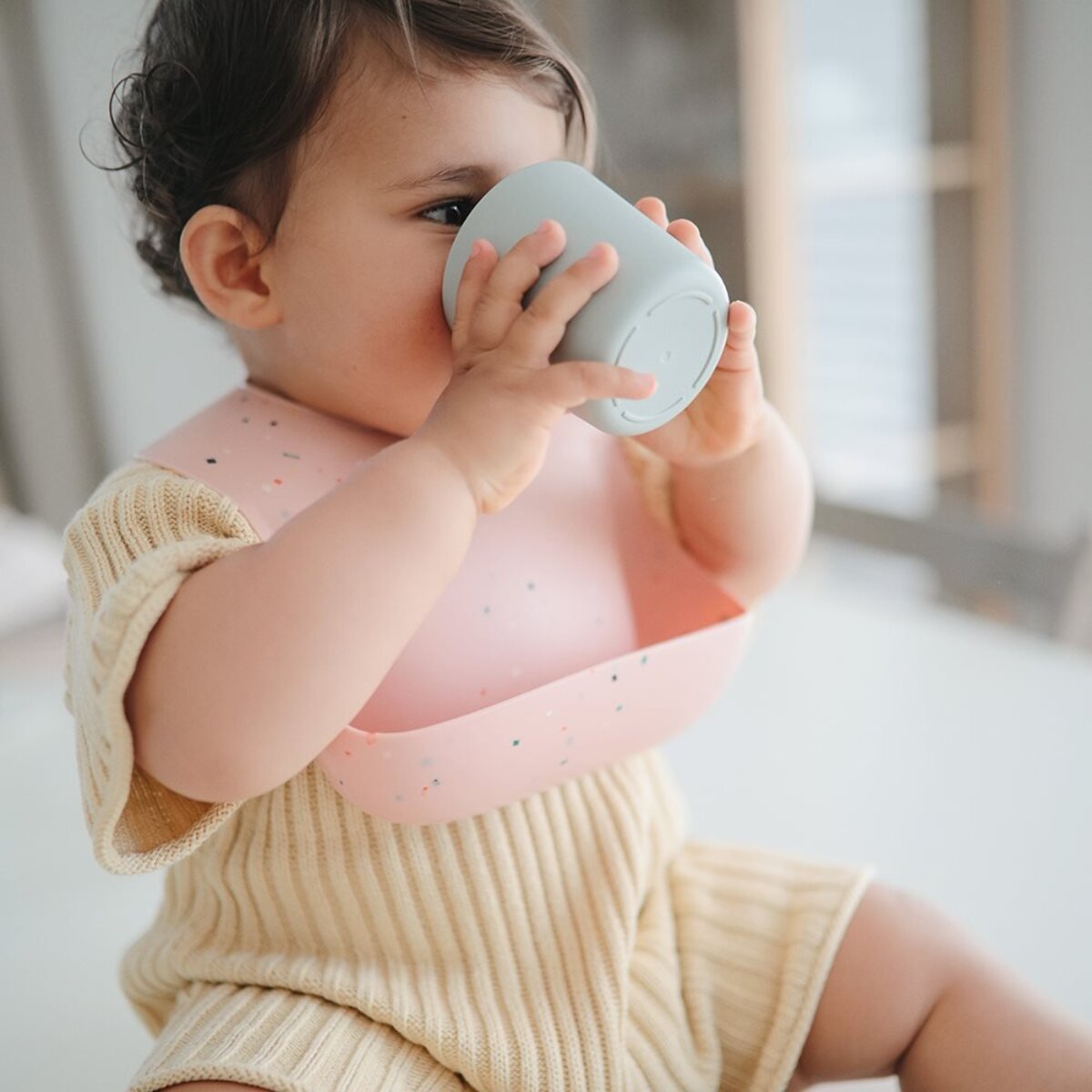 Mushie Babero Silicona Print