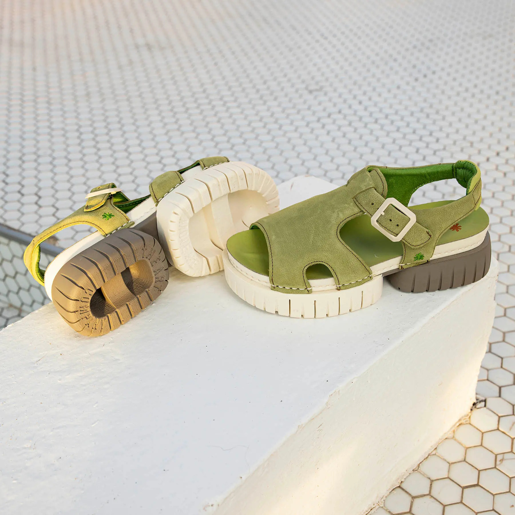 Sandalias 1882 NOBUCK BLACK/ MADEIRA color Black