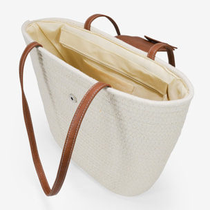 Bolso de hombro beige con solapa