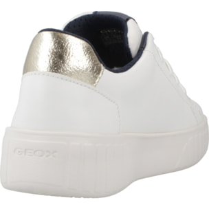 Zapatillas Niña de la marca GEOX  modelo J MIKIROSHI GIRL BLANCO
