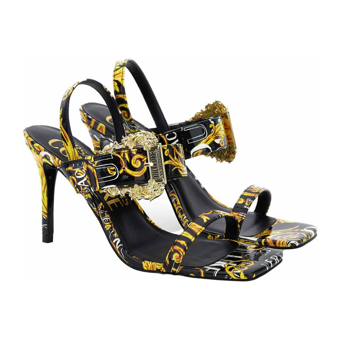 Versace Jeans Couture tacones.