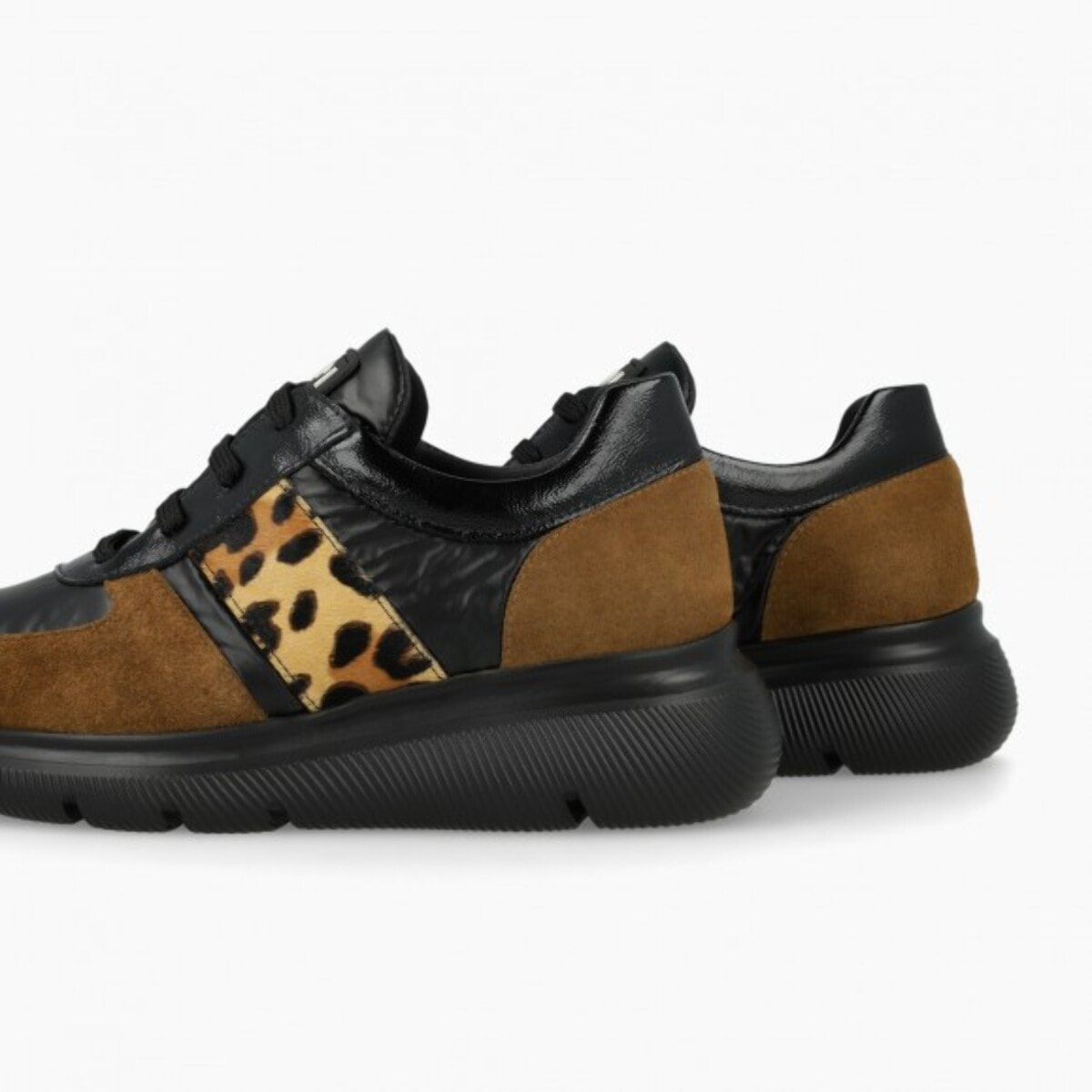 ZAPATILLAS NEGRAS A-RUT5549