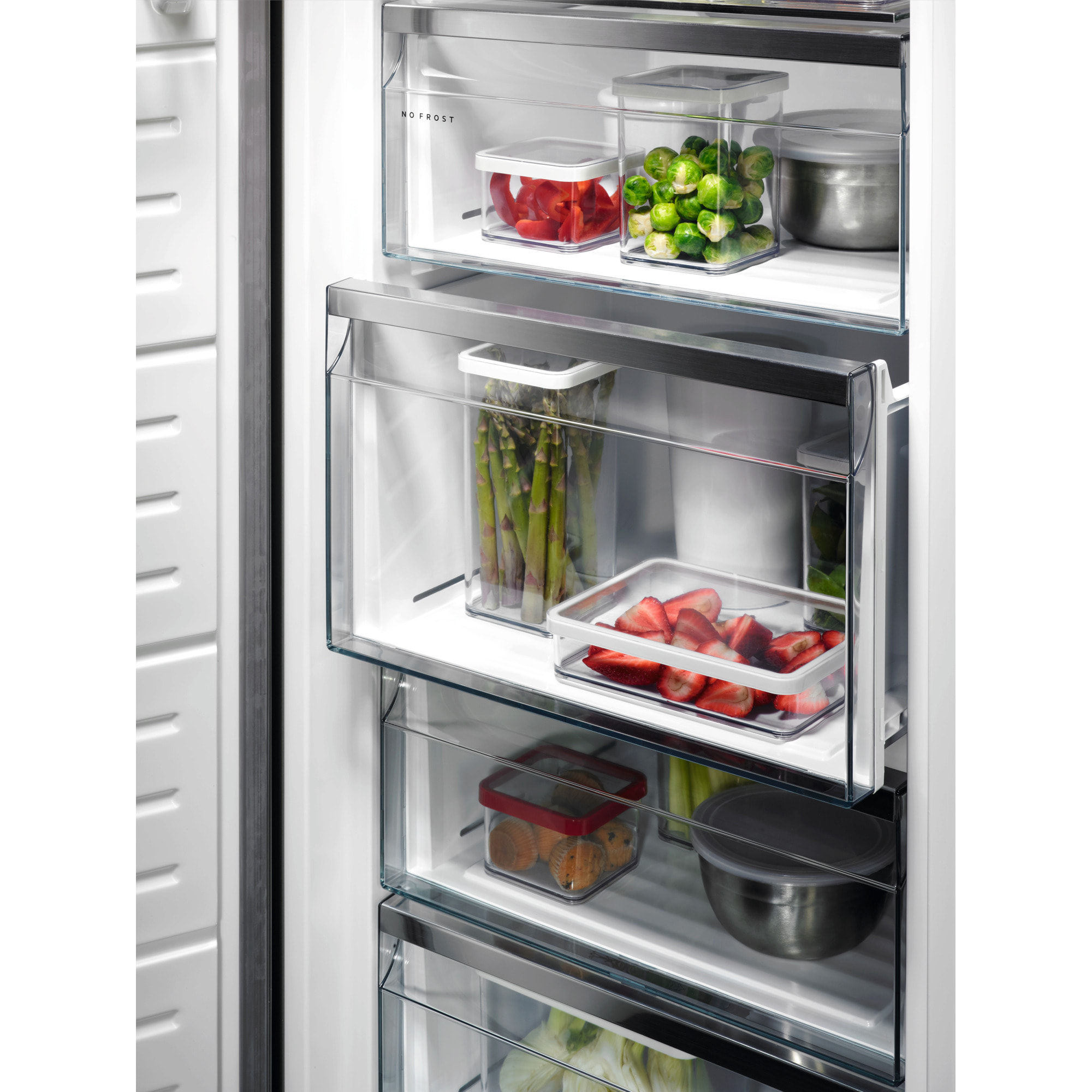 AEG Congelador vertical de libre instalación de 1860 mm OAG7M281DX | Reacondicionado