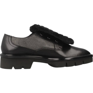 Zapatos Casual Mujer de la marca GEOX  modelo D QUINLYNN PLUS GRIS