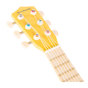 Instrumento musical guitarra de madera