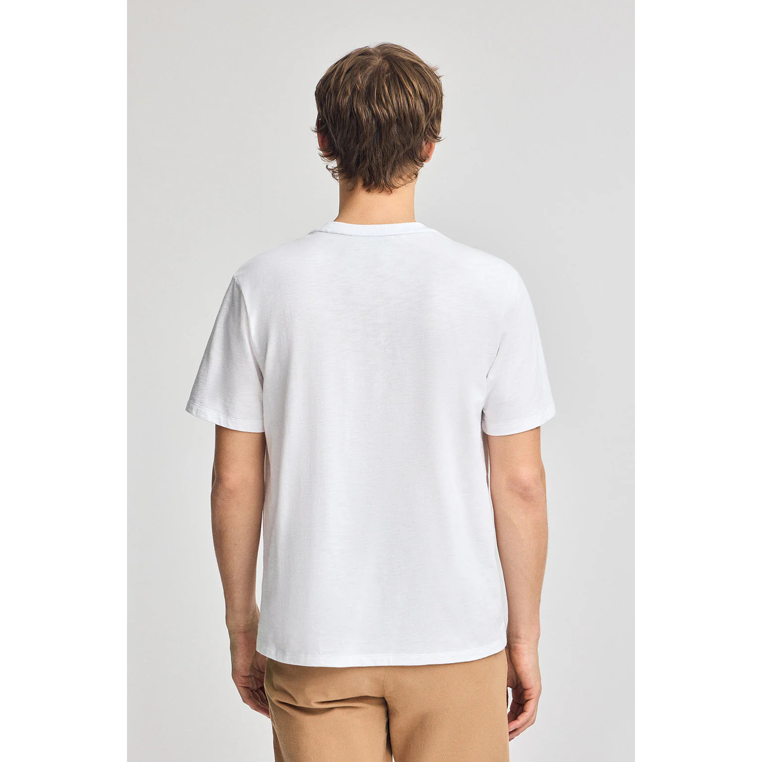 Camiseta blanca de algodón flamé y bordado Rigby Go