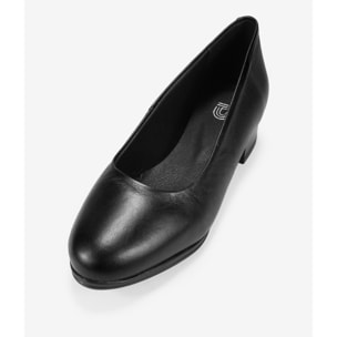 Zapatos de tacón negros en piel