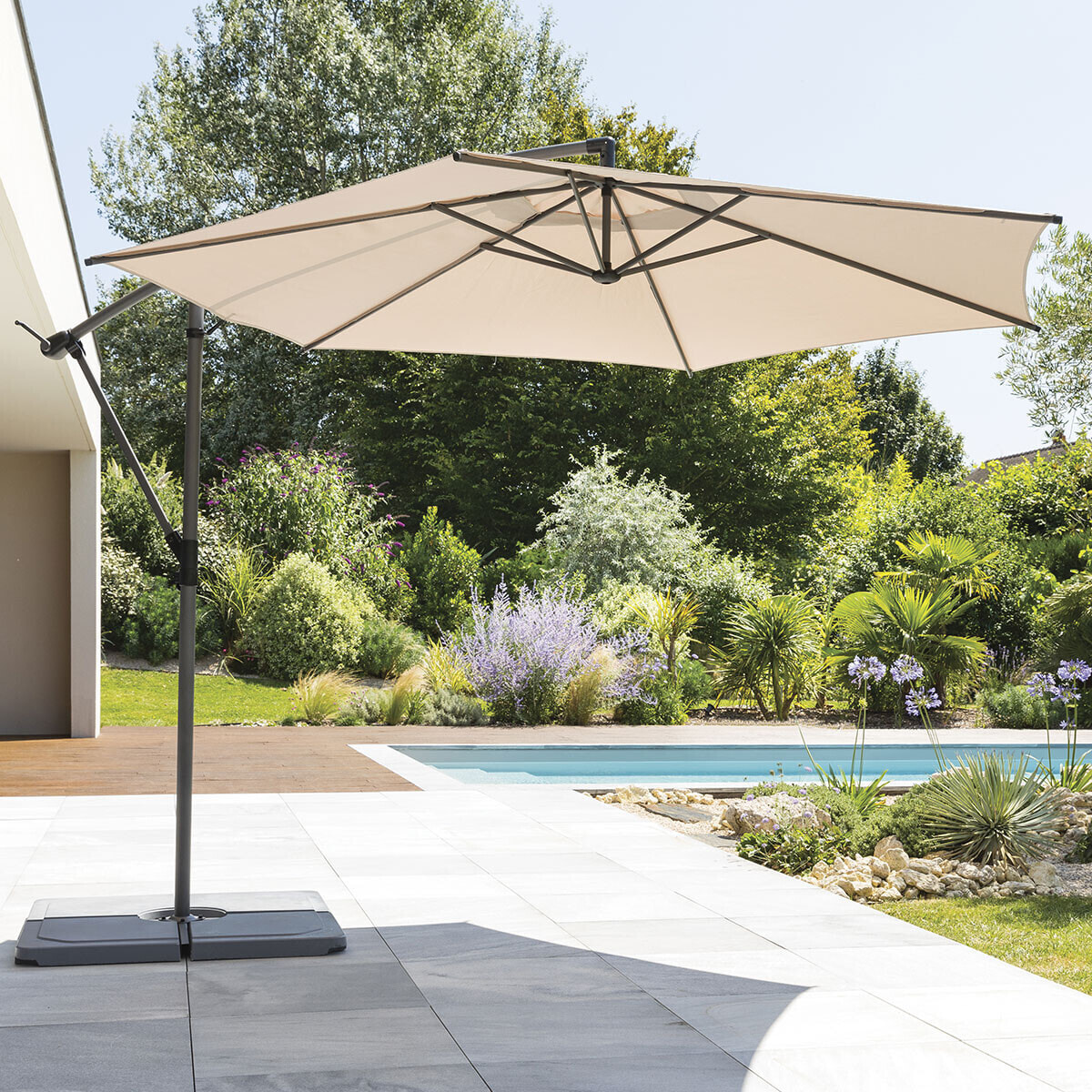 Parasol déporté rond Manoa Taupe & Graphite