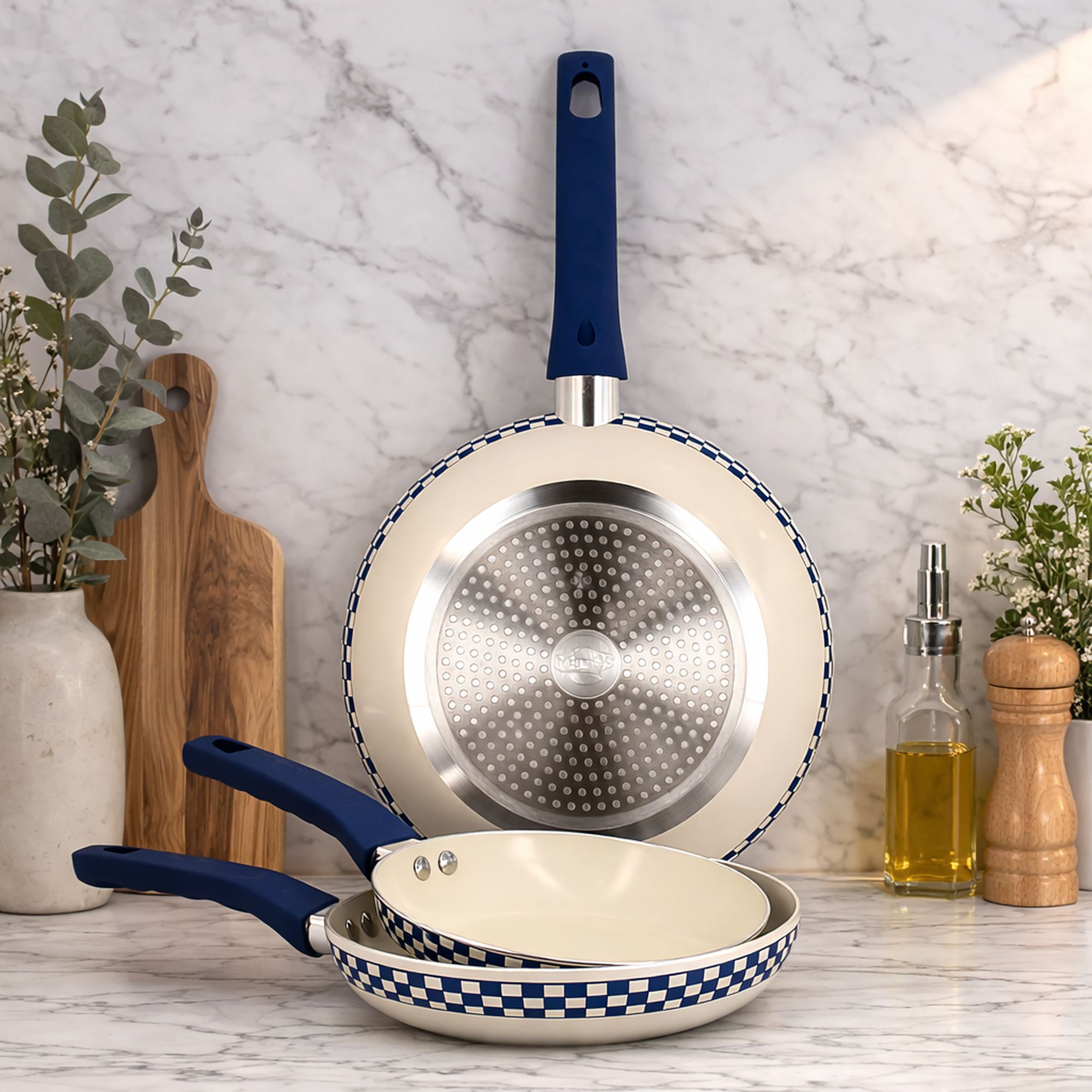Poêle 24cm en aluminium recyclé et antiadhésif bleu - tout feux GINETTE