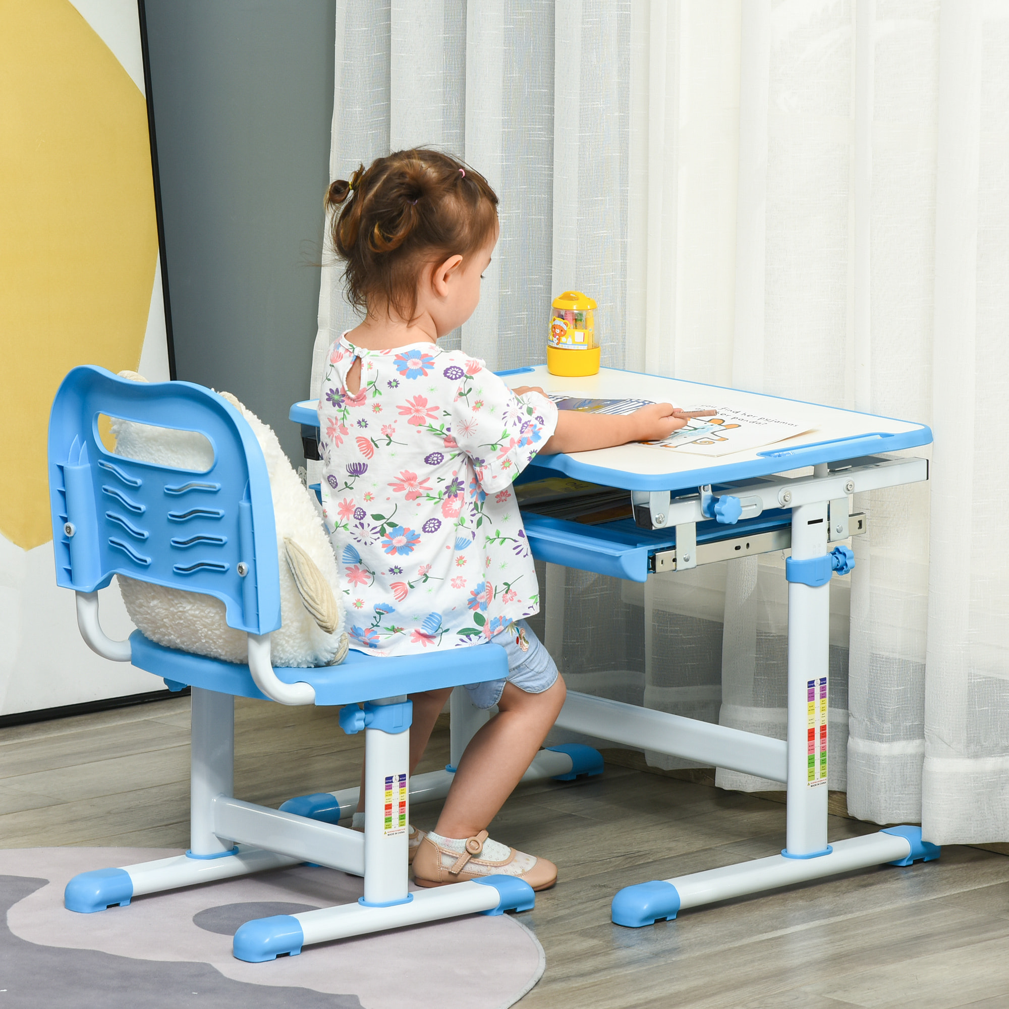 Pupitre Infantil 2 en 1 Juego de Escritorio y Silla para Niños de +6 Años con Altura Ajustable Mesa Regulable en ángulo y Bandeja Deslizante 66x47x77 cm Azul