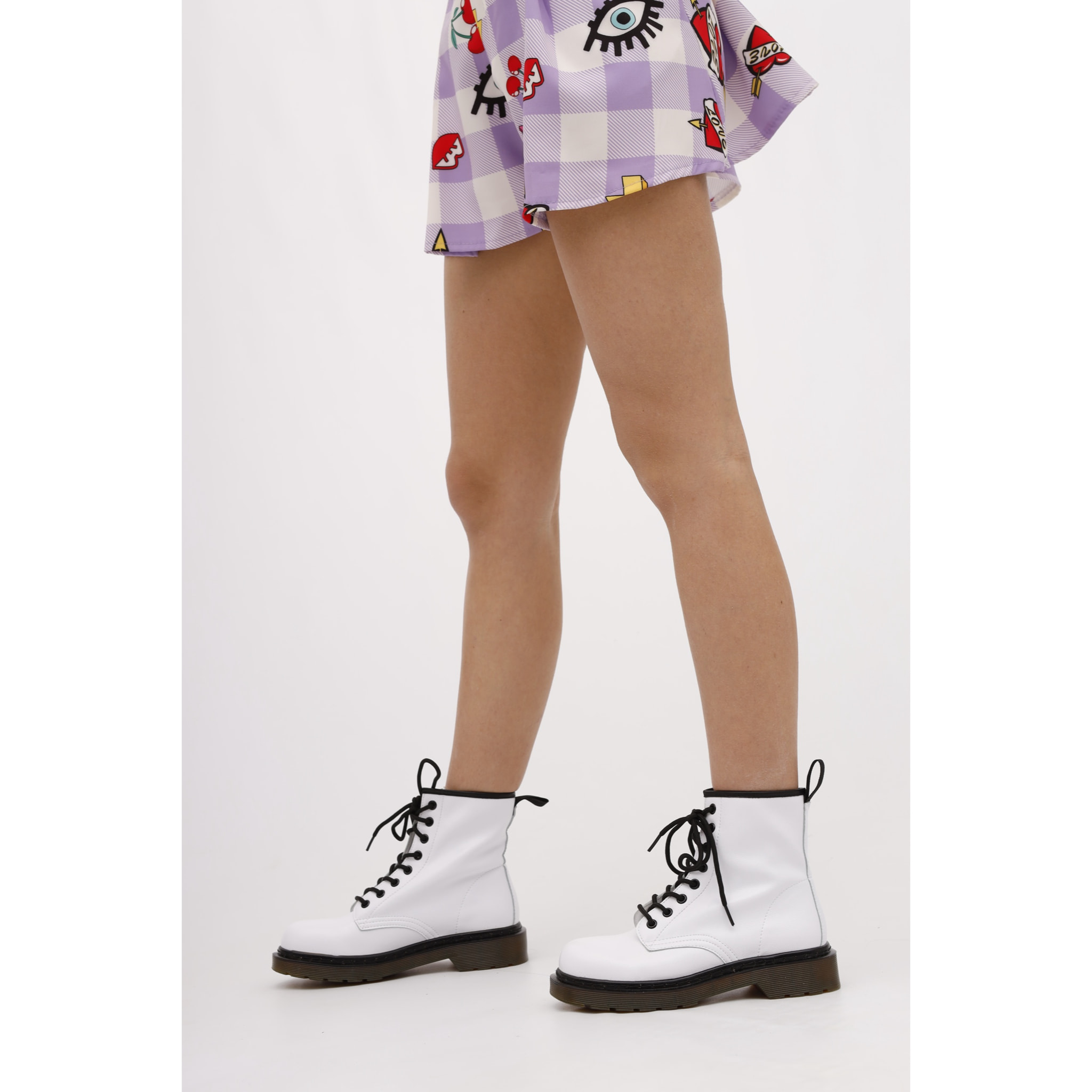 ANFIBIO 8 BUCHI BIANCO