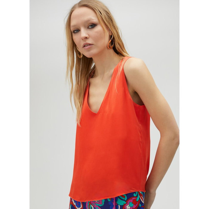 Top basic con spalline