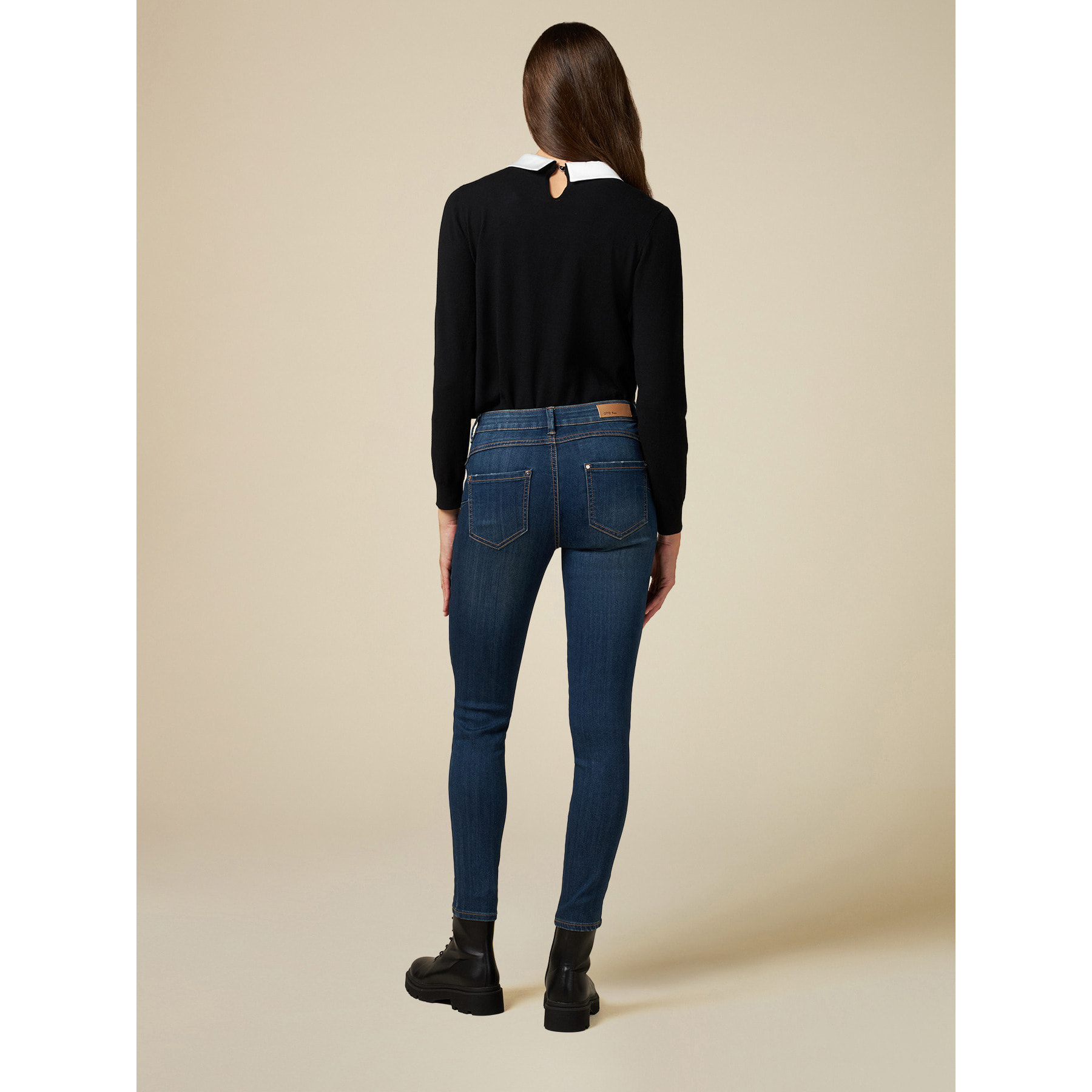 Oltre - Jeans skinny eco-friendly con bottone gioiello - Blu