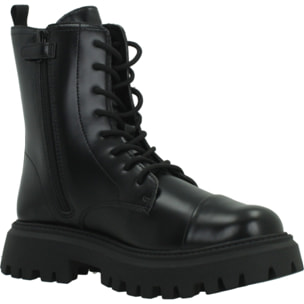 Zapatillas Niña de la marca GEOX  modelo J66M6A 000CN J MAQUINNENS NEGRO