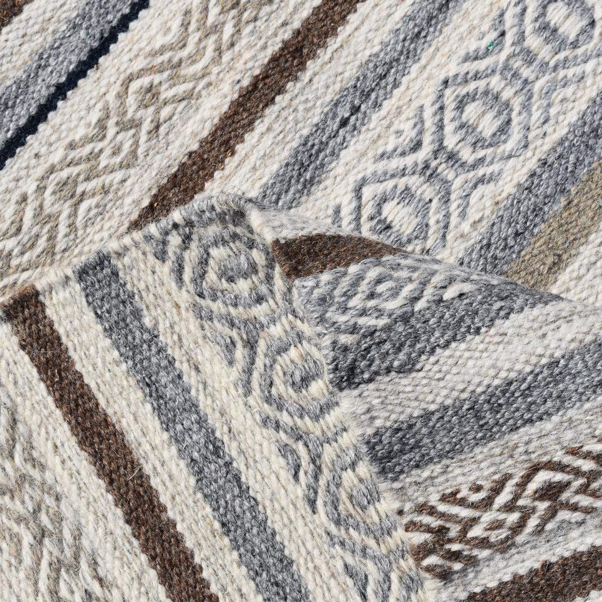 Tapis kilim fait à la main en laine motif géométrique RADA