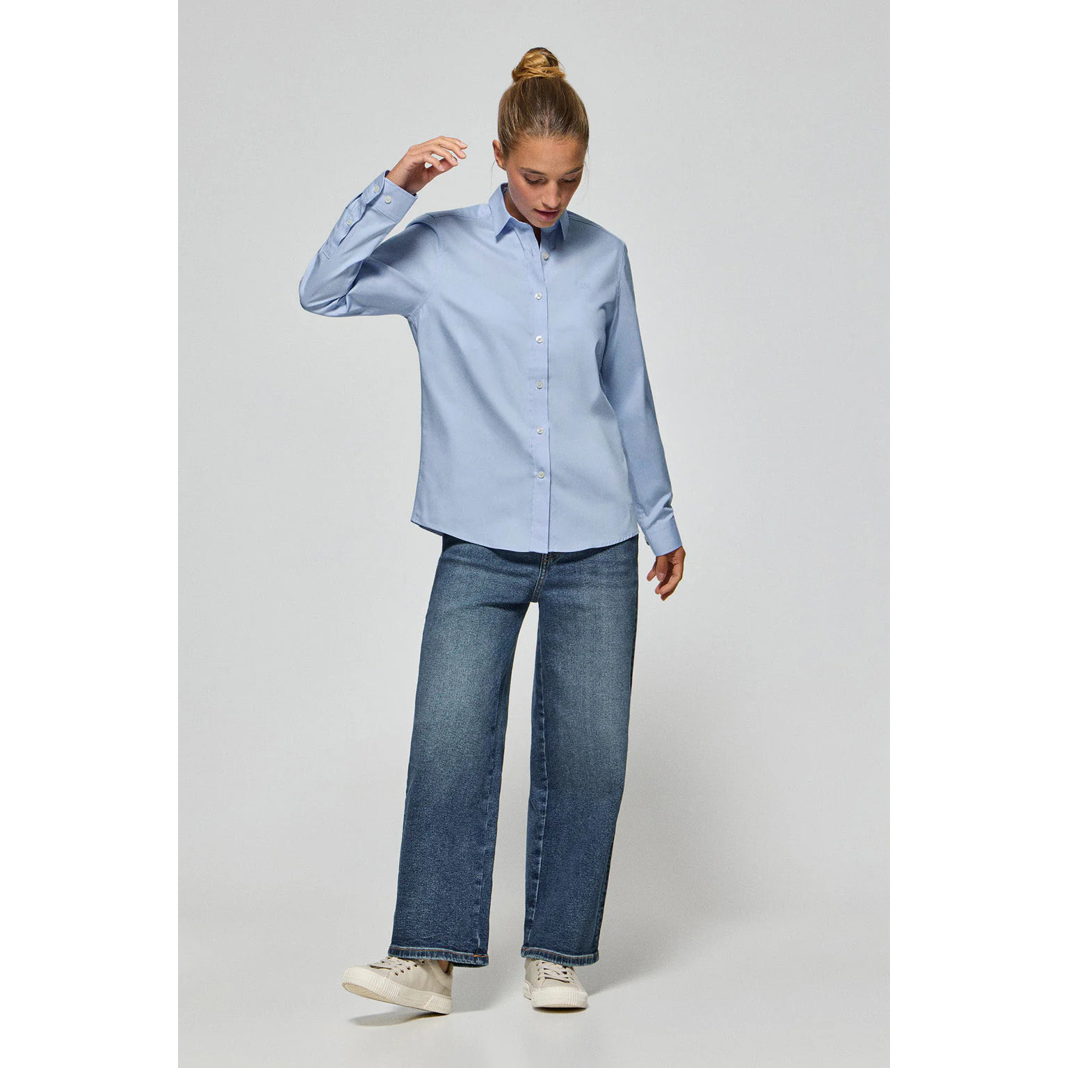 Camicia regular fit celeste con ricamo Polo Club