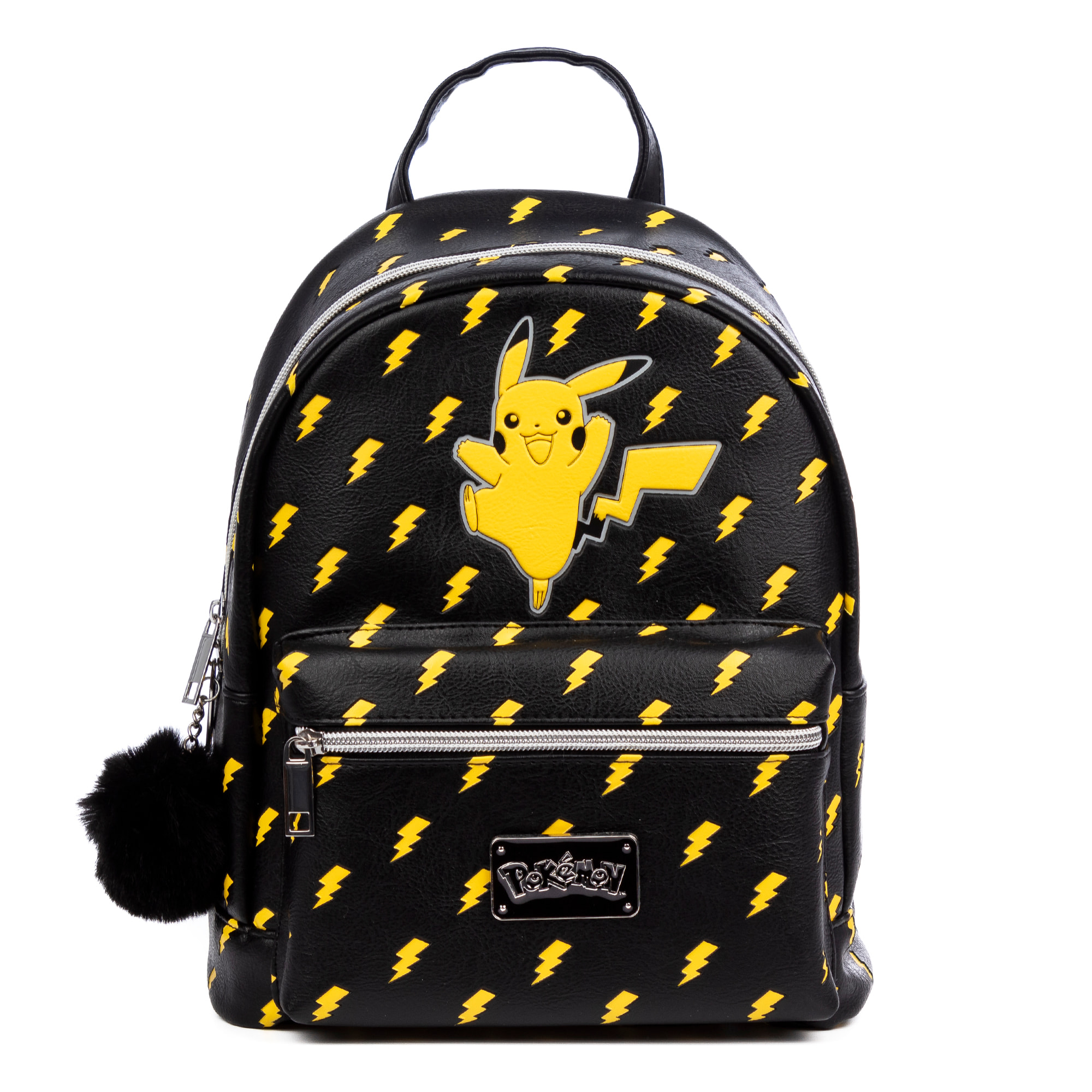 Mochila Negra Pokémon Premium. Espacioso compartimento principal con bolsillo delantero y trasero. Con accesorio pompom.