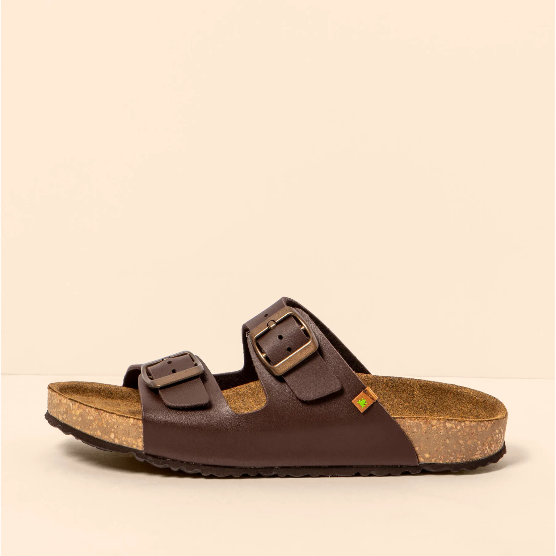 Sandalias NE50 VEGANO BROWN / WARAJI color Brown