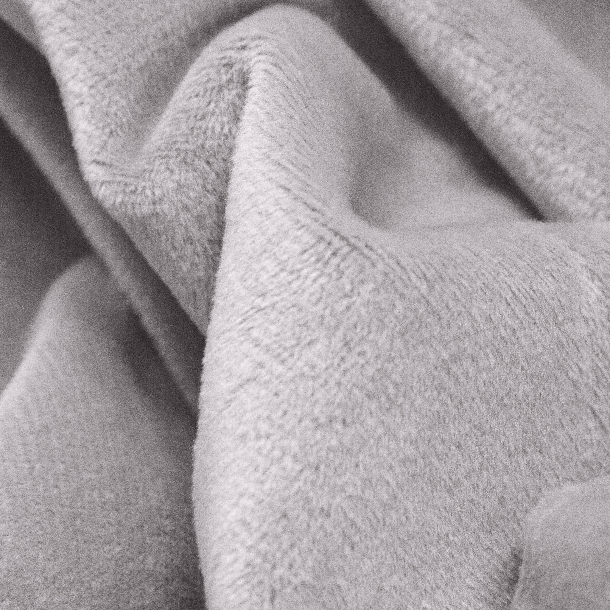 Funda TERCIOPELO ANTIMANCHAS Multi elástica para OREJERO modelo VERONICA