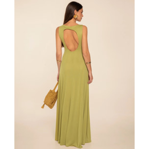 Vestido largo de punto con escote en la espalda