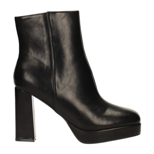 Stivaletti Donna Tata Italia Nero