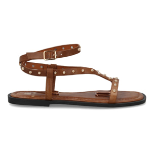 Sandalia plana mujer con tachuelas metálicas