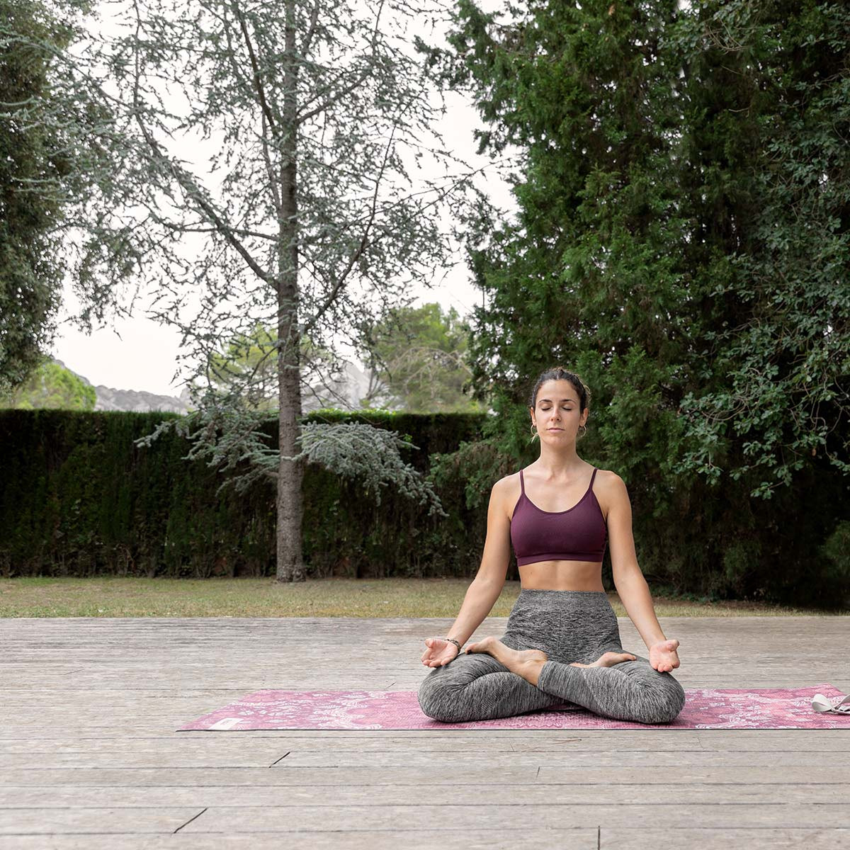 Pack accesorios yoga rosa FITFIU esterilla, bola, rueda, barra, correa