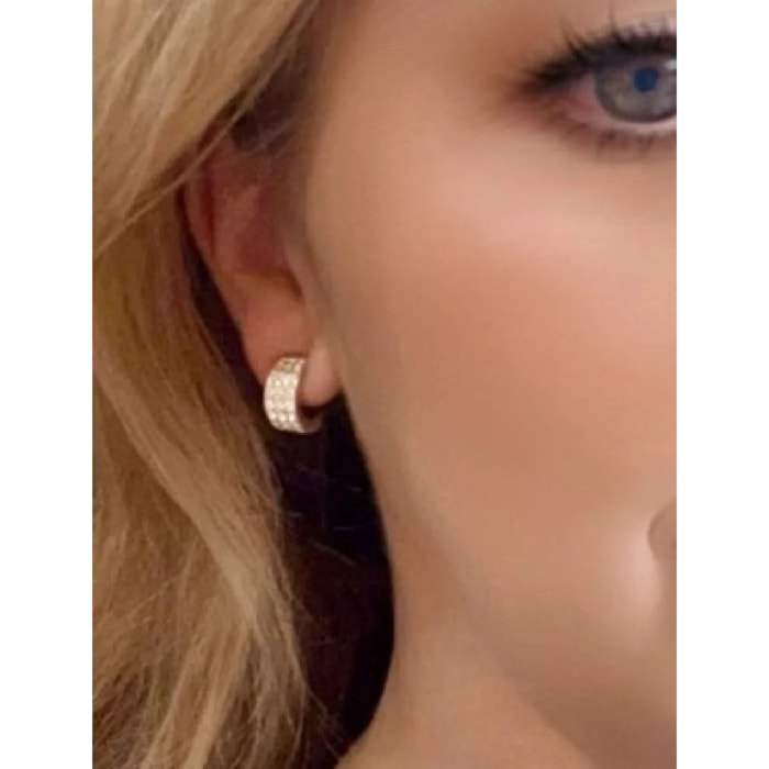 Pendiente Dots medio aro en plata 10µ