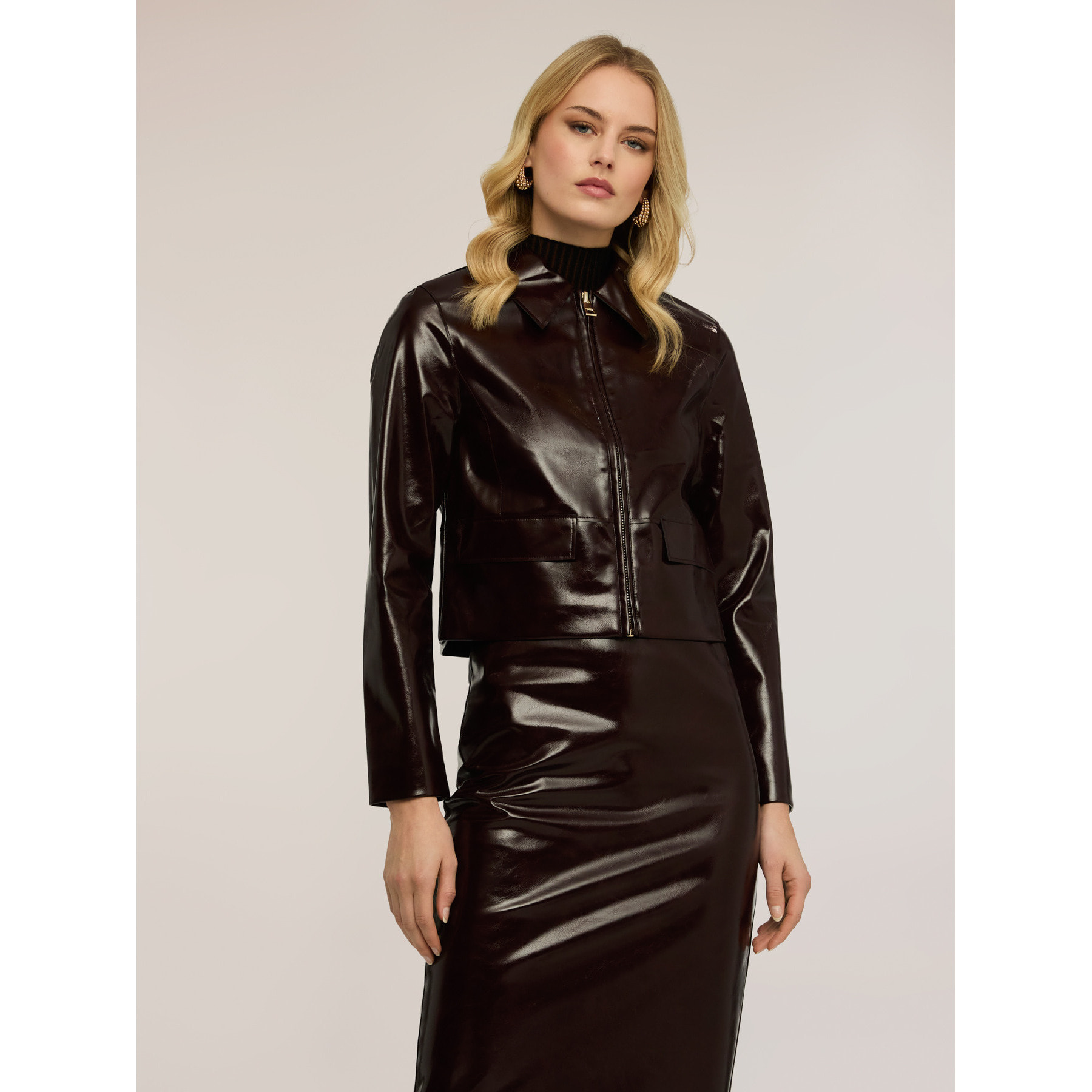 Motivi - Giacca corta in tessuto lucido - Bordeaux