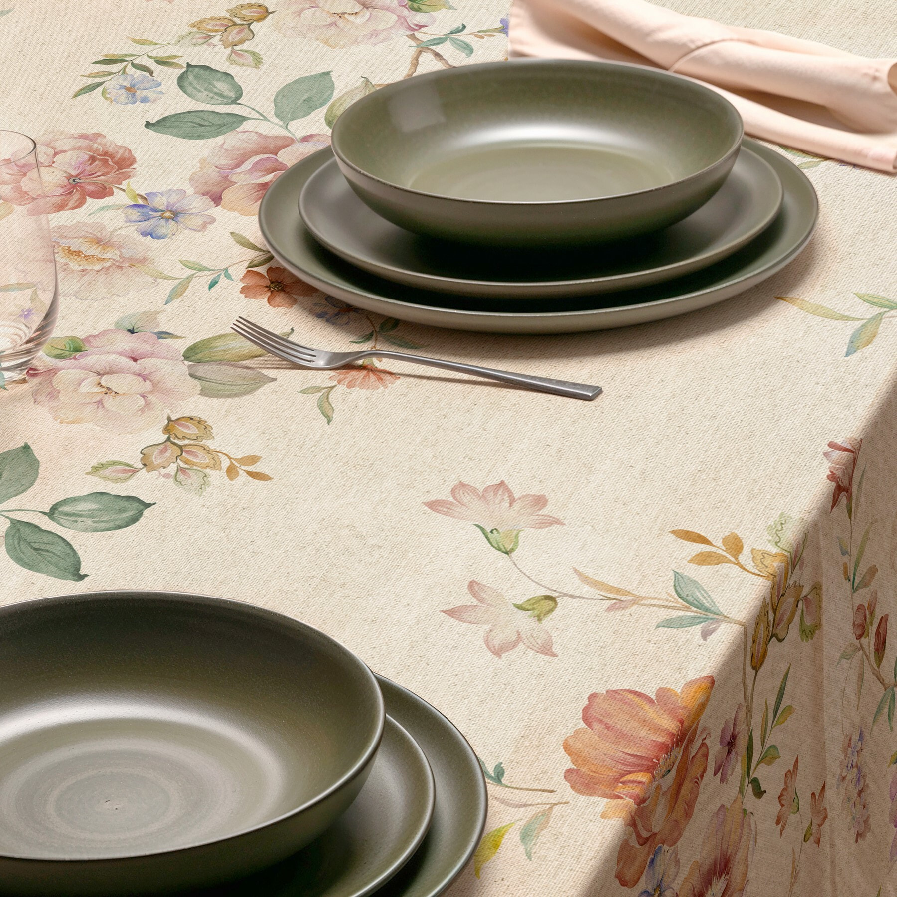 Nappe imprimée anti-tâches ANKARA MULTICOLORE