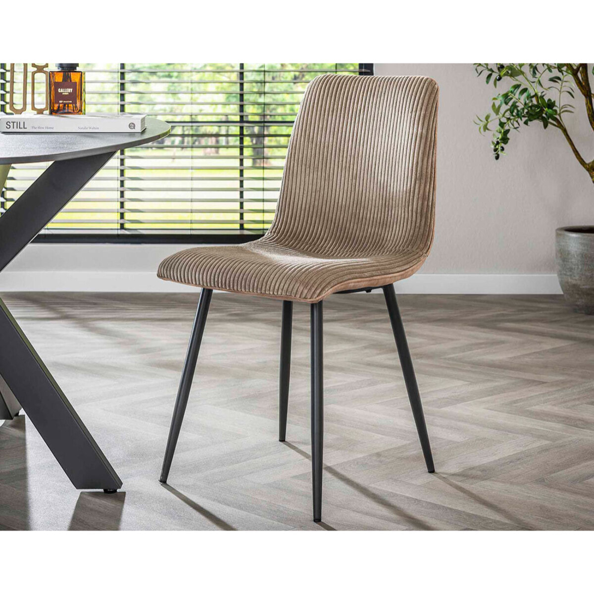 Iris - lot de 4 chaises - en velours côtelé et velours - Latte