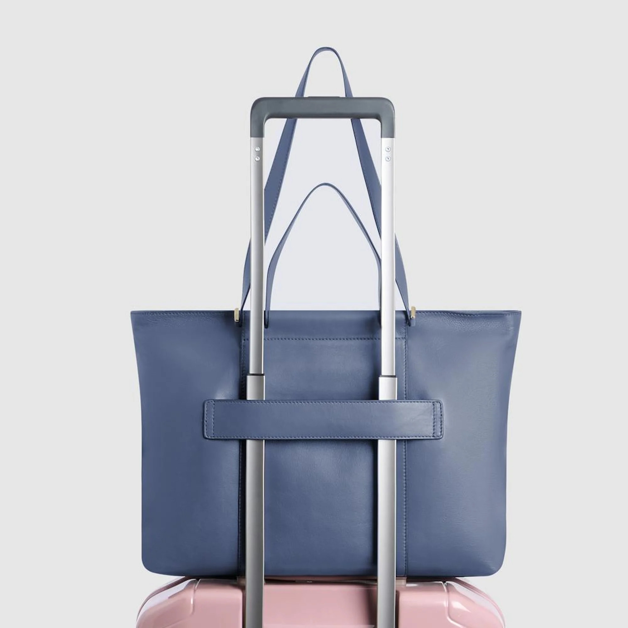 Piquadro Shopping bag in pelle porta PC e iPad® con con protezioni antiurto e RFID