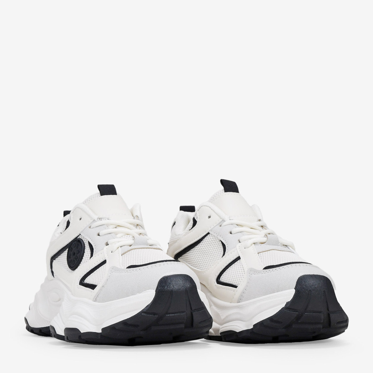 Zapatillas de plataforma blancas con cordones