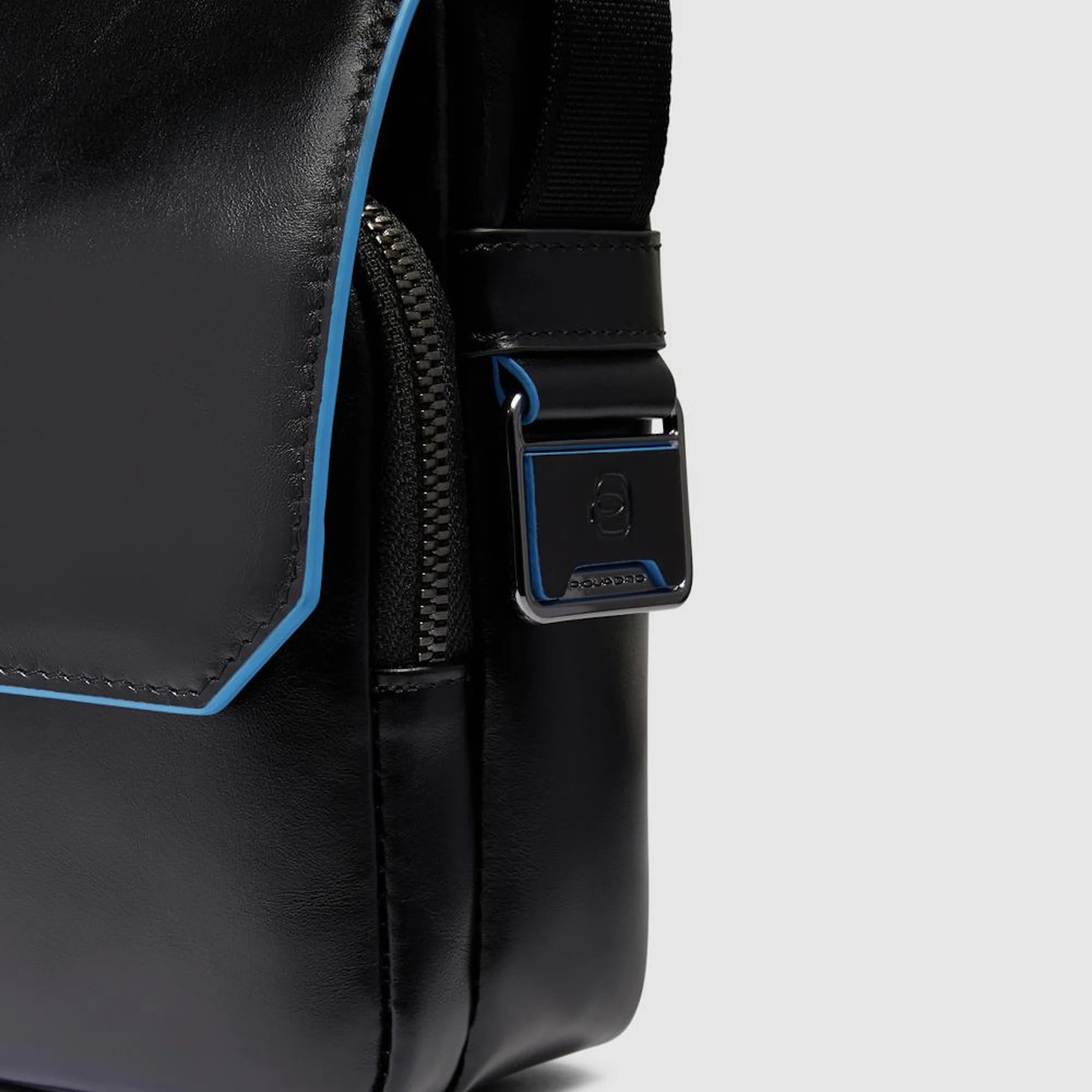 Piquadro Tracolla in pelle personalizzabile porta iPad®mini, schermata con protezione RFID