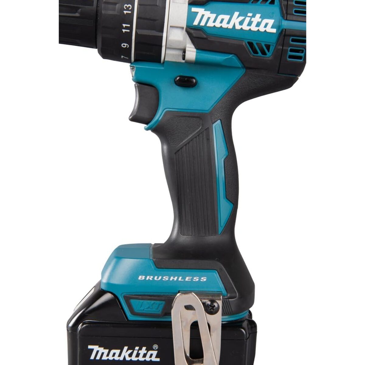 Perceuse visseuse à percussion 18 V Ø 13 mm MAKITA - avec 2 batteries 18V 5.0Ah - chargeur - MakPac - DHP484RTJ