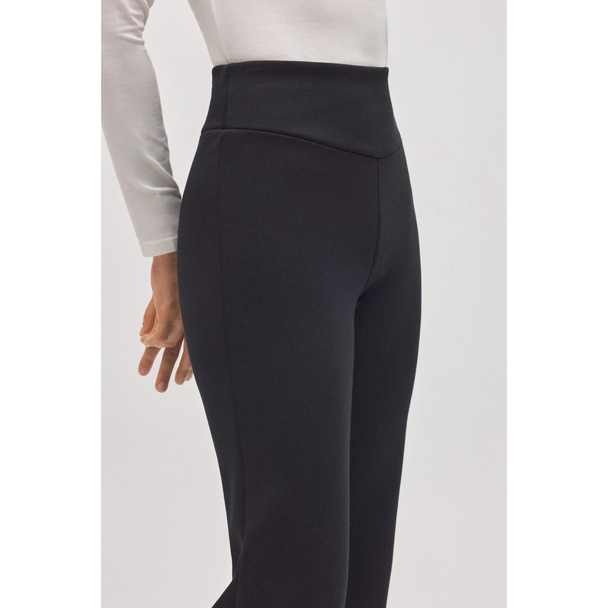 Comodi leggings termici svasati in peluche nero