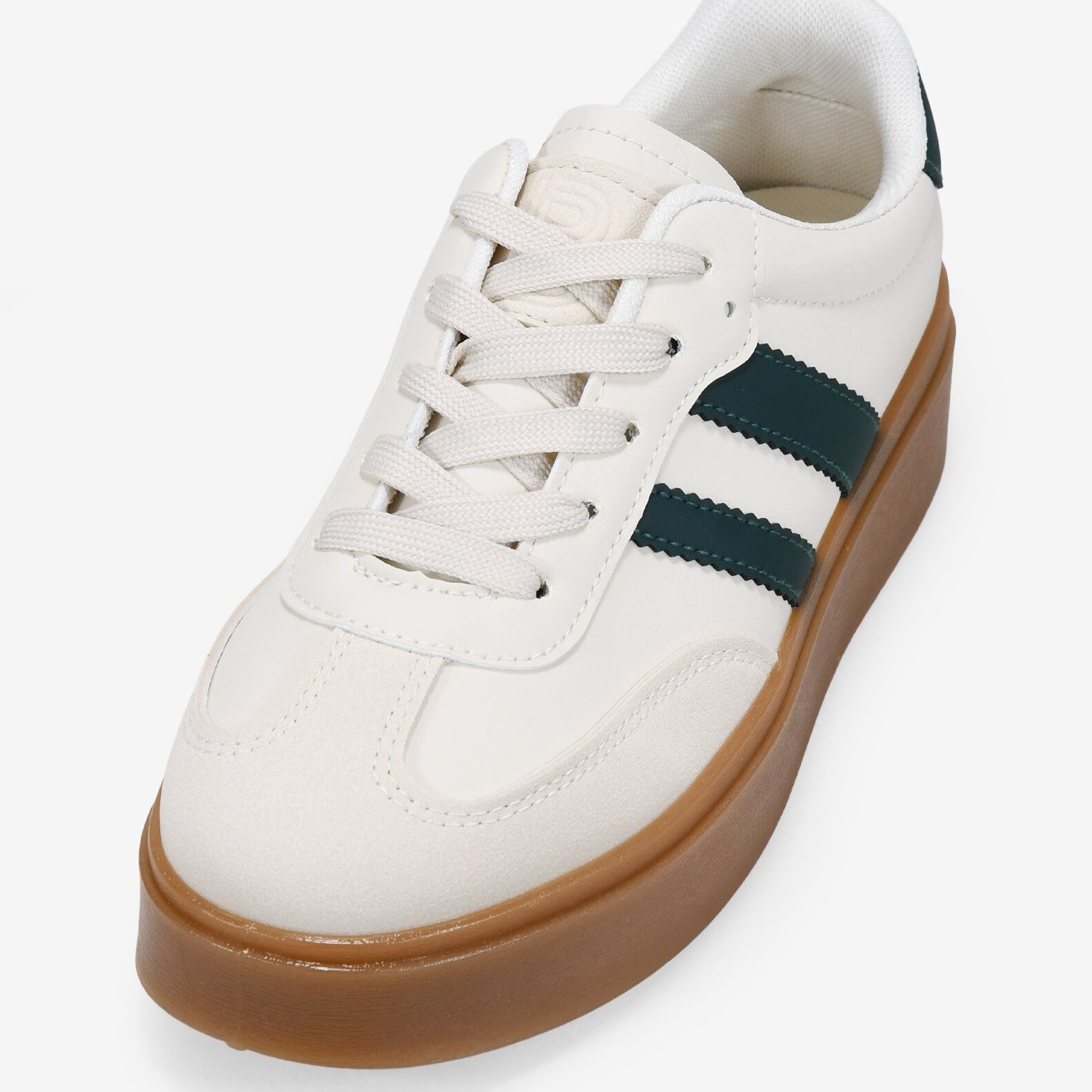 Zapatillas de plataforma beige con cordones